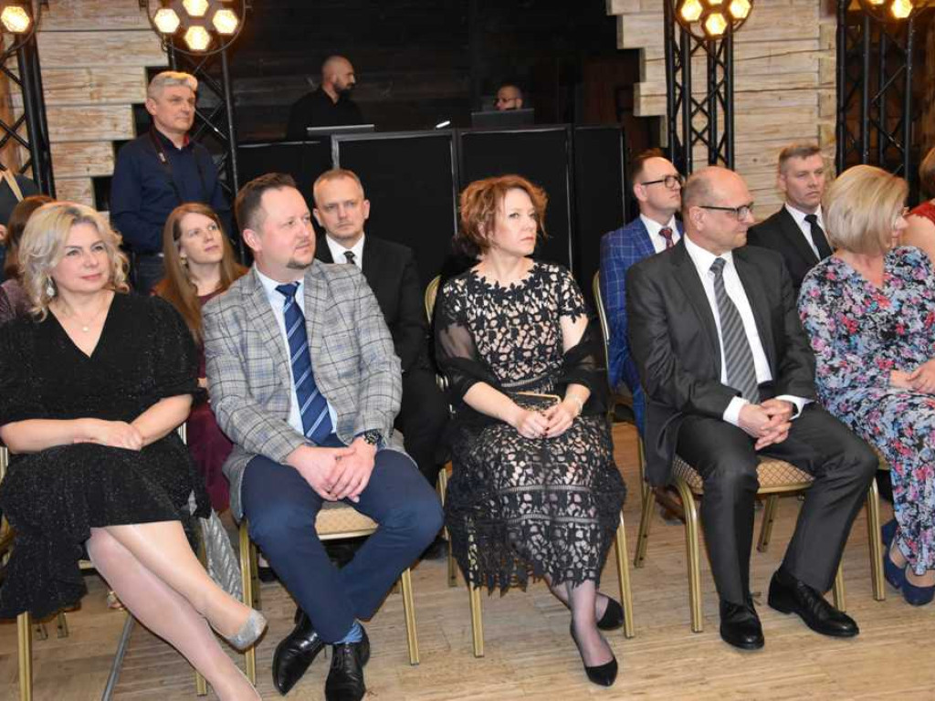 Studniówka w Liceum Ogólnokształcącym Nr II im. Joachima Chreptowicza w Ostrowcu Świętokrzyskim