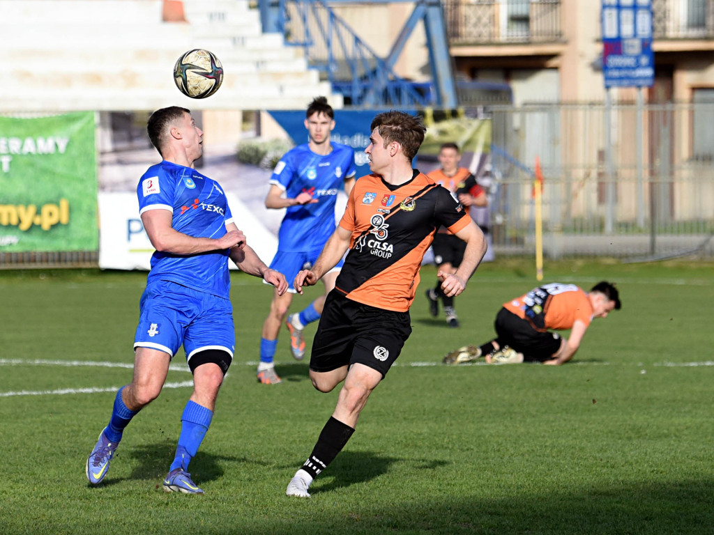 III liga piłkarska. Grupa IV. *KSZO 1929 Ostrowiec Świętokrzyski - Sokół Sieniawa 3:0