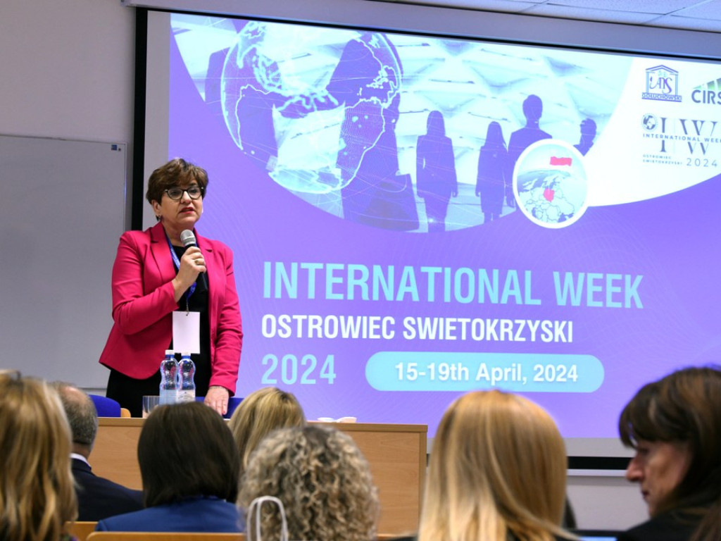 Ostrowiecka Akademia Nauk Stosowanych. Trwa International Week Ostrowiec Świętokrzyski 2024