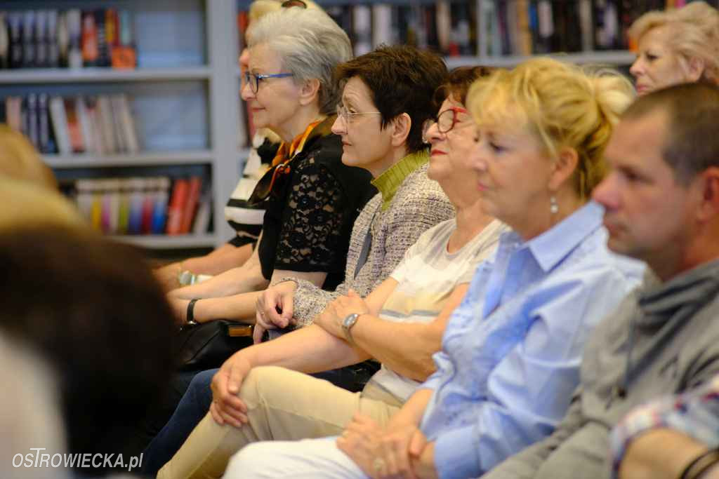 Janusz Leon Wiśniewski w Miejskiej Bibliotece Publicznej