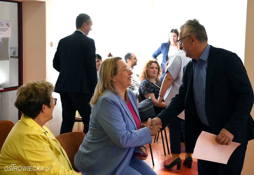 Wybory nowych władz powiatu ostrowieckiego