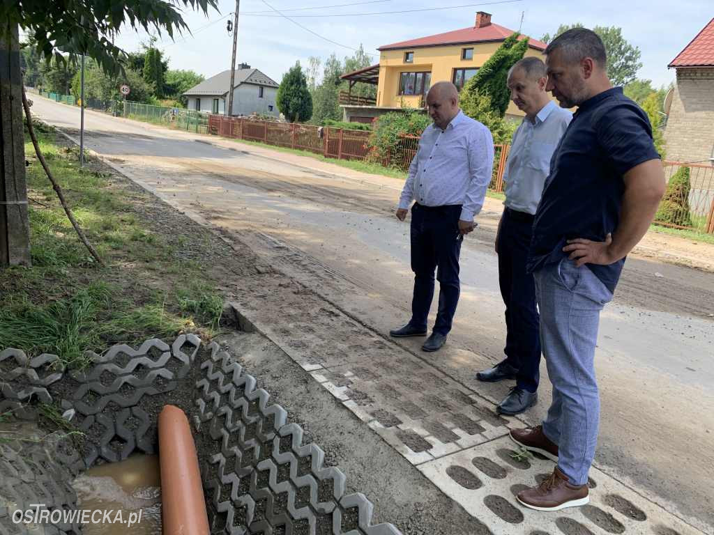 Zniszczenia po ulewie w powiecie ostrowieckim