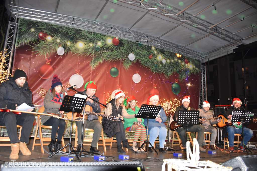 Boże Narodzenie zaczyna się w naszych sercach…