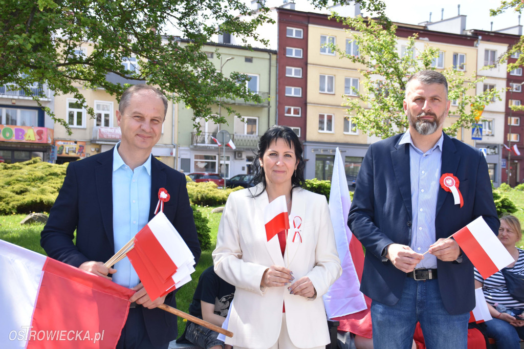 Święto Flagi na ostrowieckim rynku