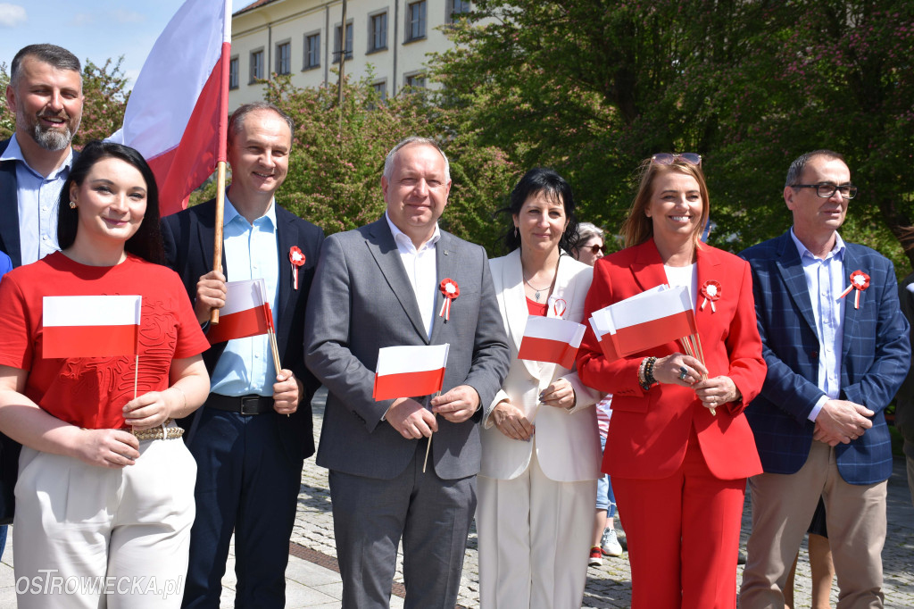 Święto Flagi na ostrowieckim rynku