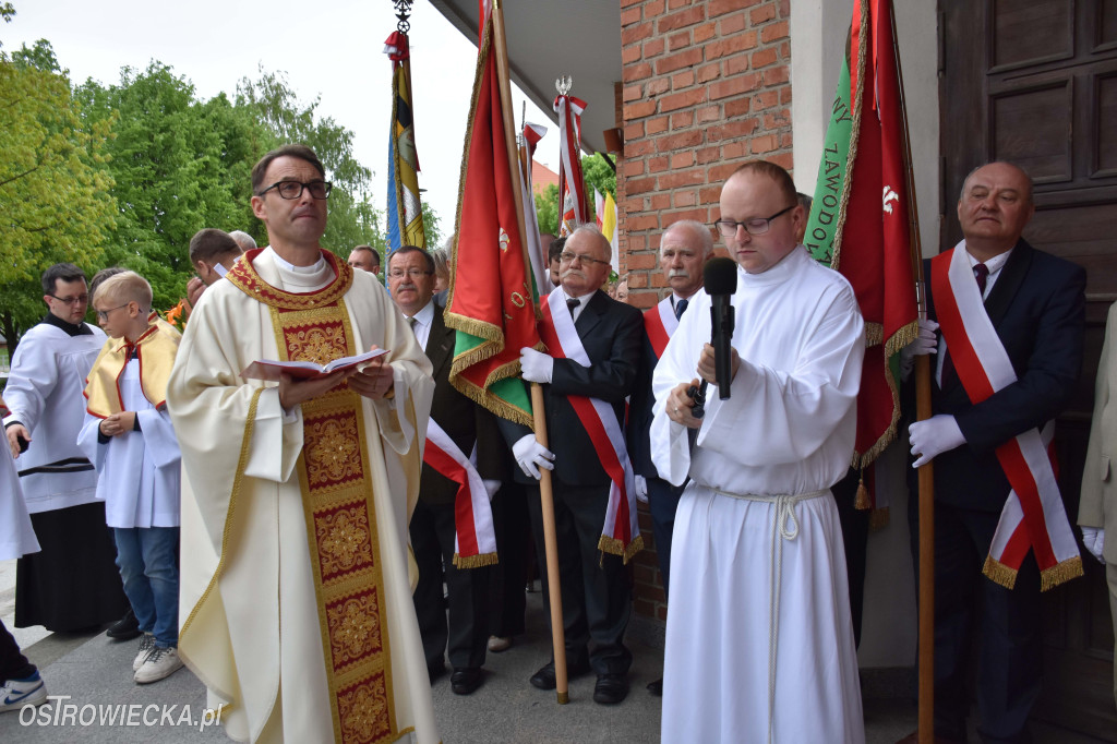 Msza św. za Hutników i  Strażaków