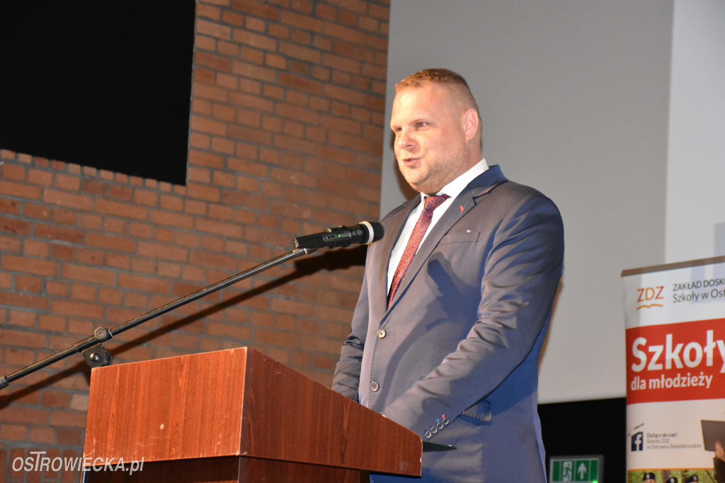 Konferencja o przyszłości szkół zawodowych