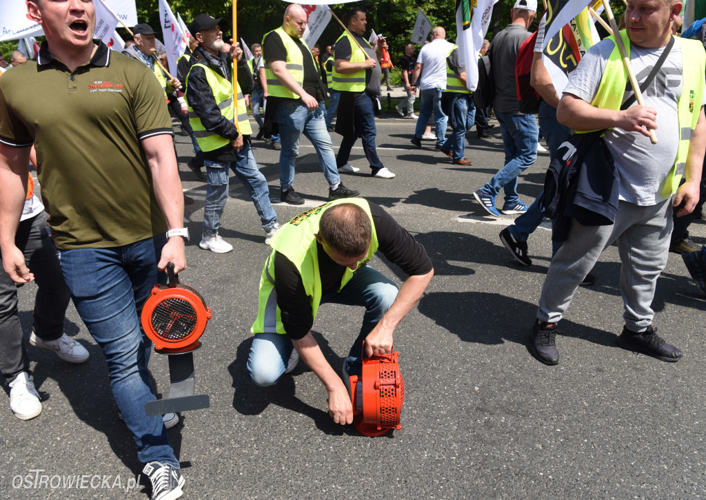 Protest hutników w Warszawie