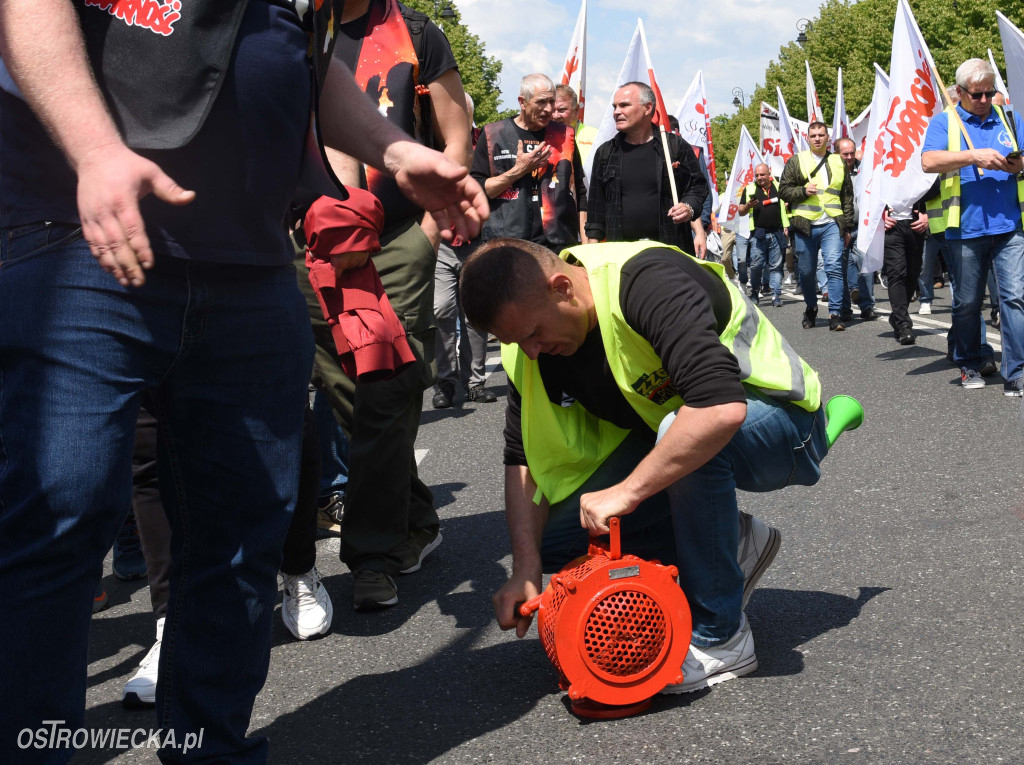 Protest hutników w Warszawie