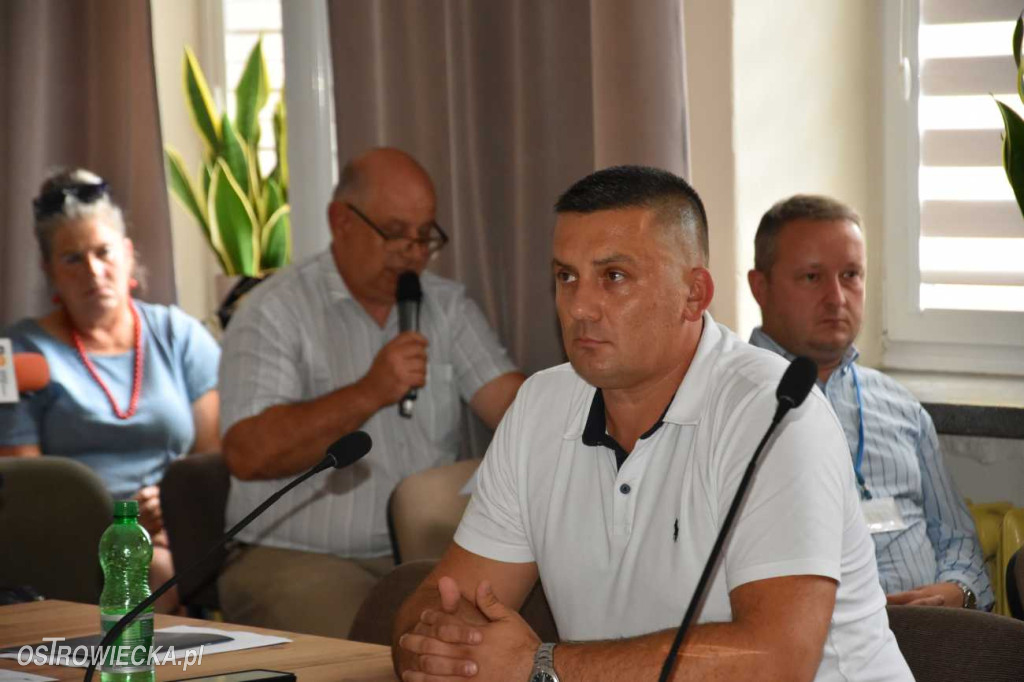 „Zwolnili człowieka jednym przyciśnięciem guzika”
