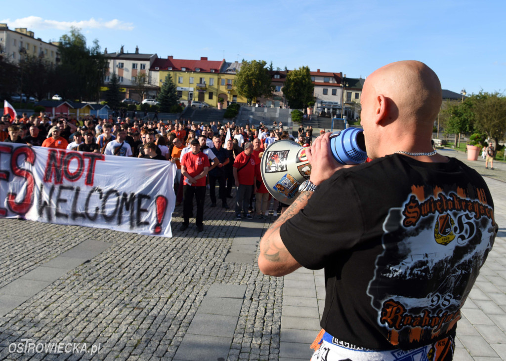 Kibice przeciw imigrantom