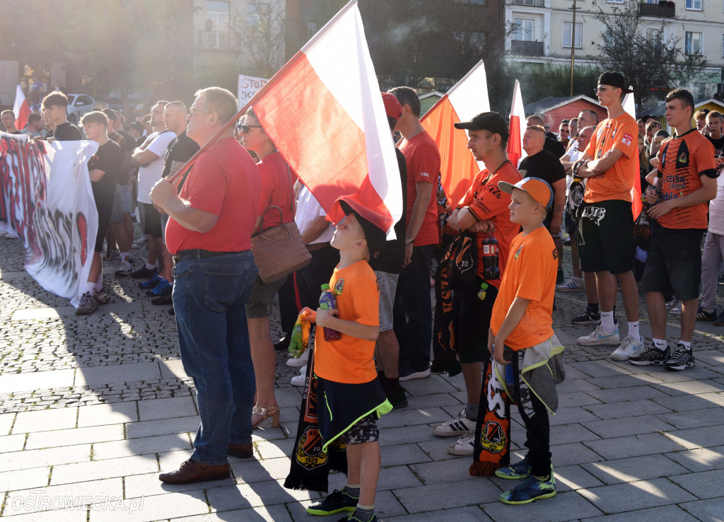 Kibice przeciw imigrantom