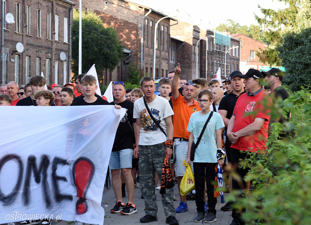 Kibice przeciw imigrantom