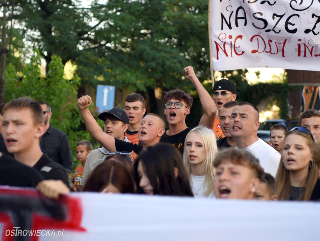Kibice przeciw imigrantom