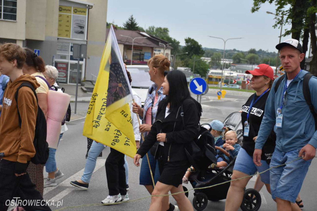Pielgrzymi na Jasną Górę