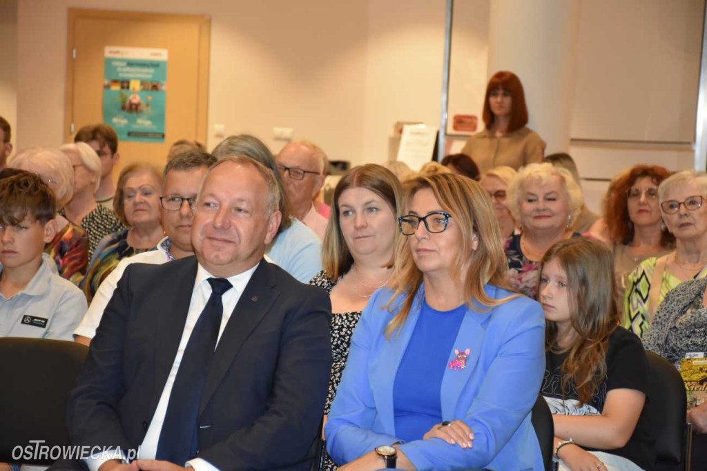Promocja tomiku poezji Mirosławy Dudy