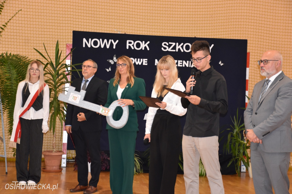 Pierwszy dzwonek w szkołach!