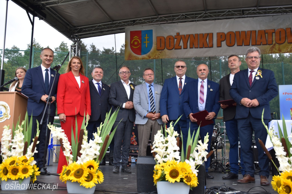 Dożynki Powiatowo-Gminne w Ćmielowie