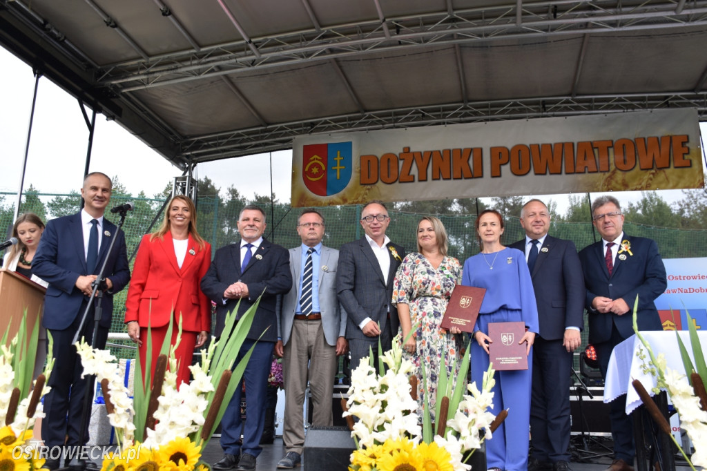Dożynki Powiatowo-Gminne w Ćmielowie
