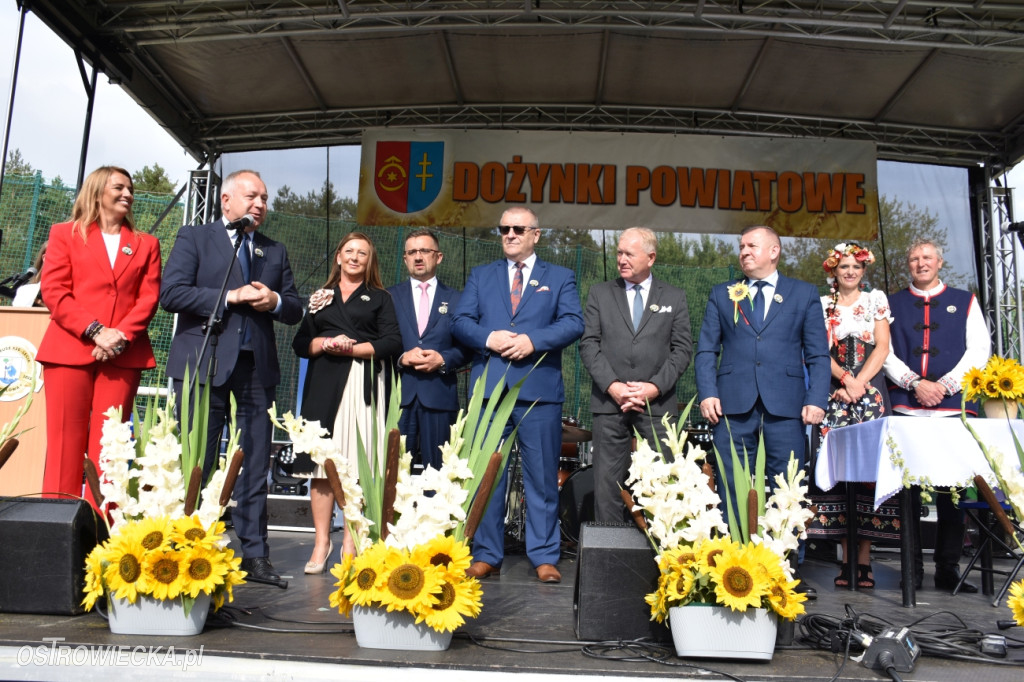 Dożynki Powiatowo-Gminne w Ćmielowie