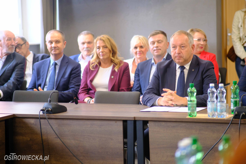 Mirosław Baka- honorowym obywatelem Ostrowca