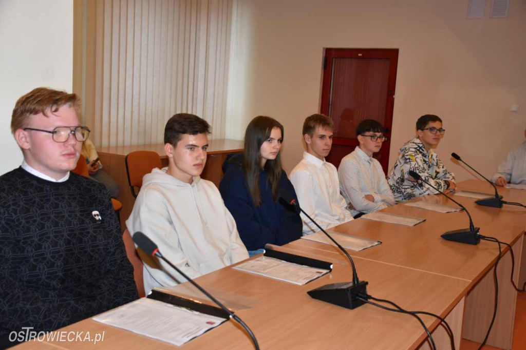 Młodzieżowa Rada Powiatu Ostrowieckiego wybrana