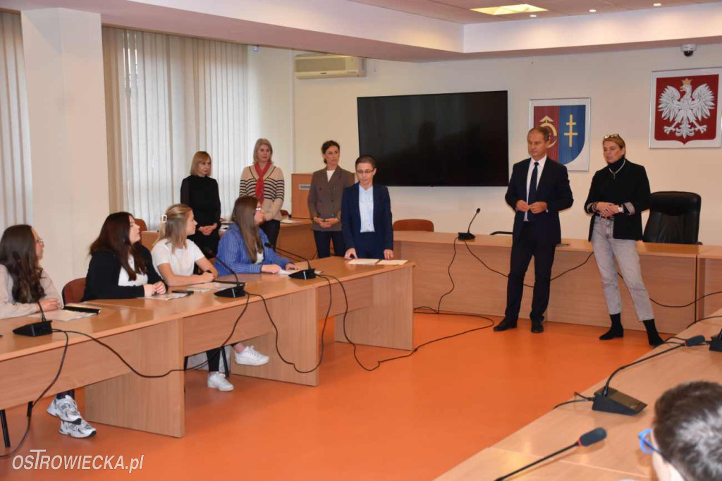 Młodzieżowa Rada Powiatu Ostrowieckiego wybrana