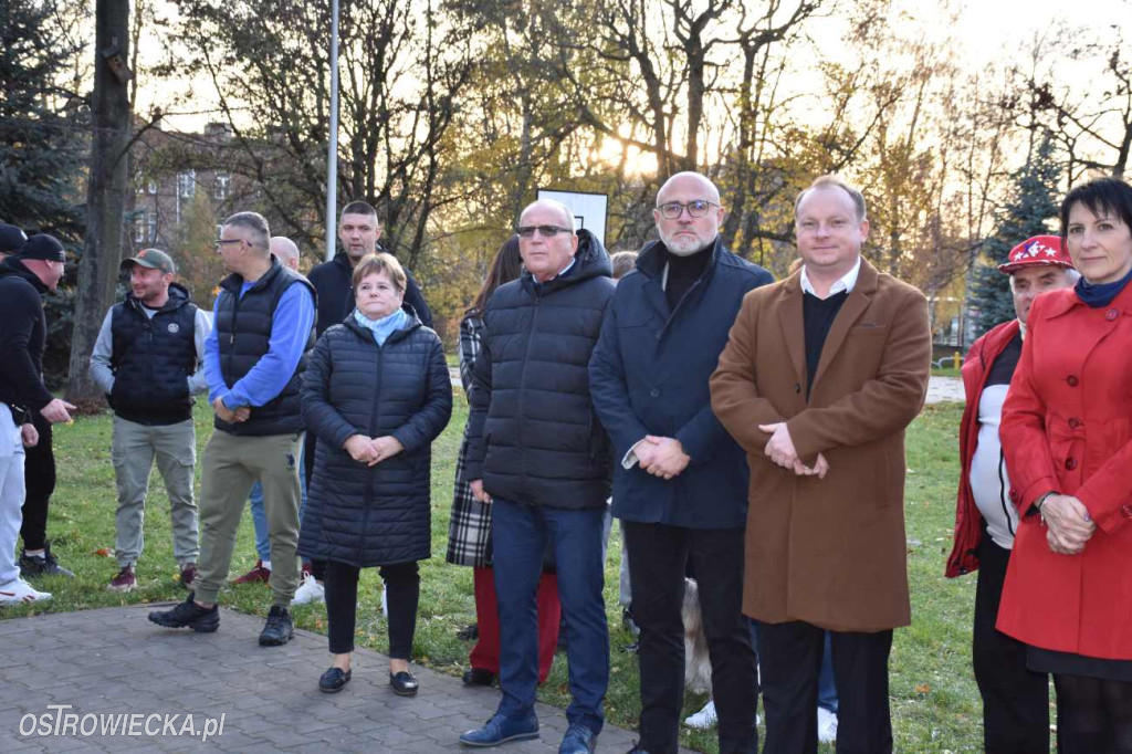 Ławeczka Włodka Sajdy – dar pamięci przyjaciół