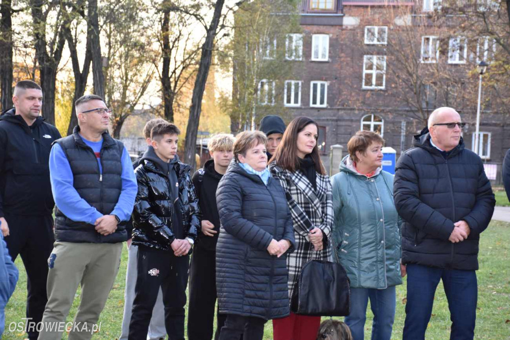 Ławeczka Włodka Sajdy – dar pamięci przyjaciół
