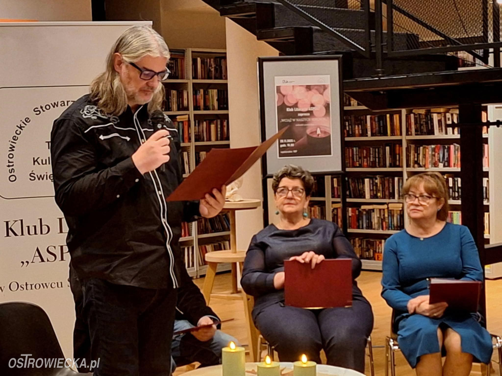 Poetyckie Zaduszki z Klubem \