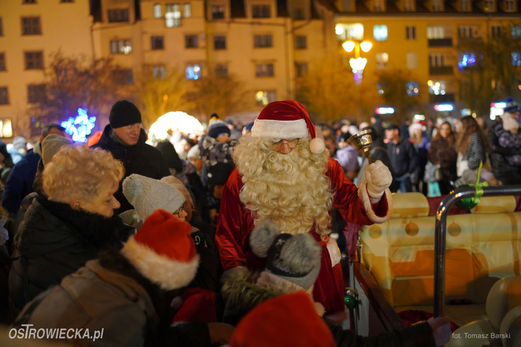 Choinka na Rynku rozświetlona!