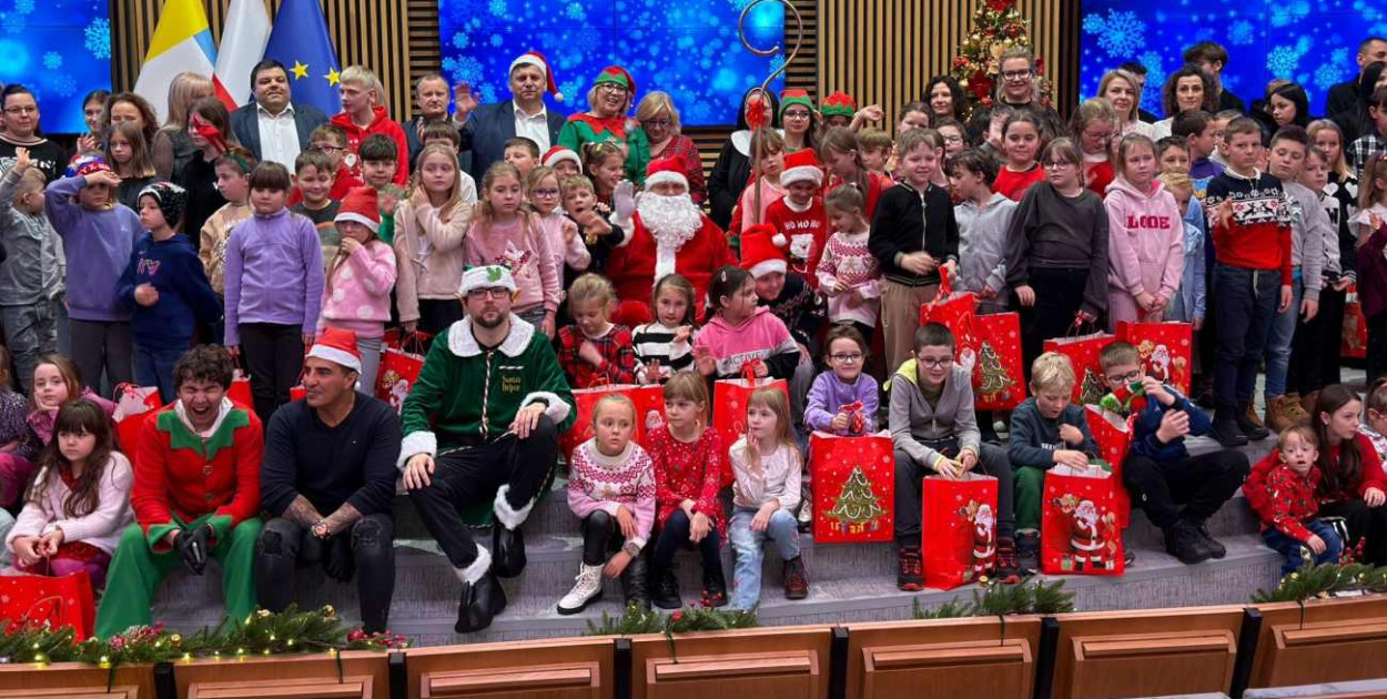 Mikołajkowa kraina pełna świątecznego blasku