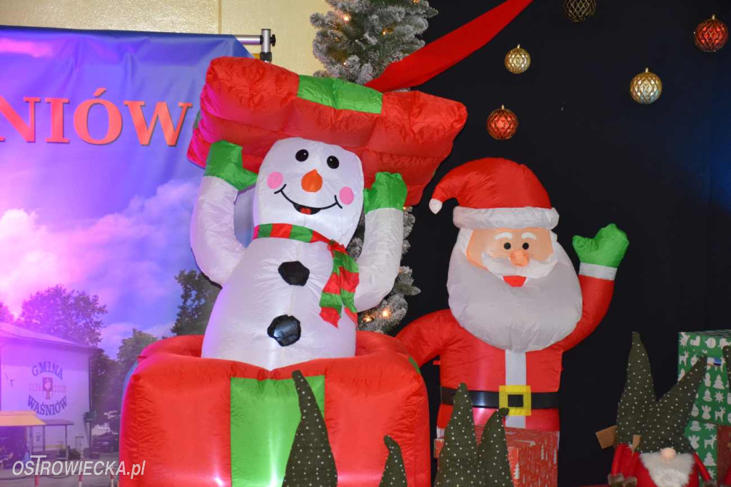 Magia Świąt Bożego Narodzenia w Waśniowie