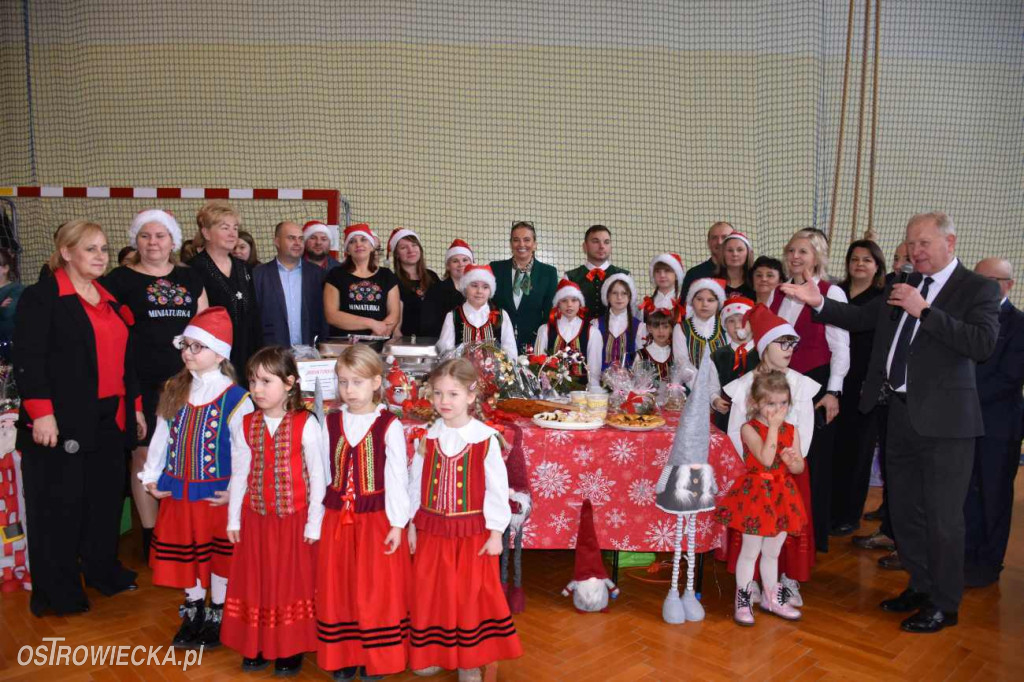 Magia Świąt Bożego Narodzenia w Waśniowie