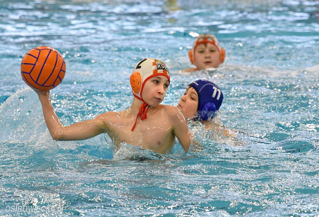 Trwają mistrzostwa młodzików w piłce wodnej