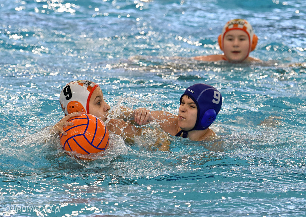 Trwają mistrzostwa młodzików w piłce wodnej