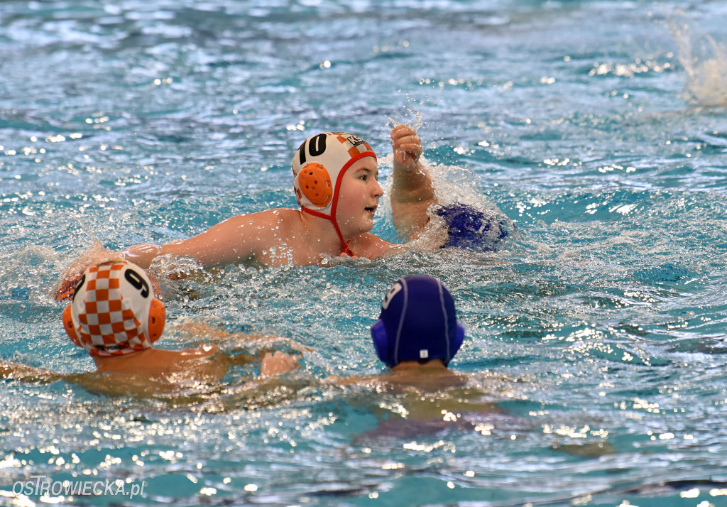 Trwają mistrzostwa młodzików w piłce wodnej