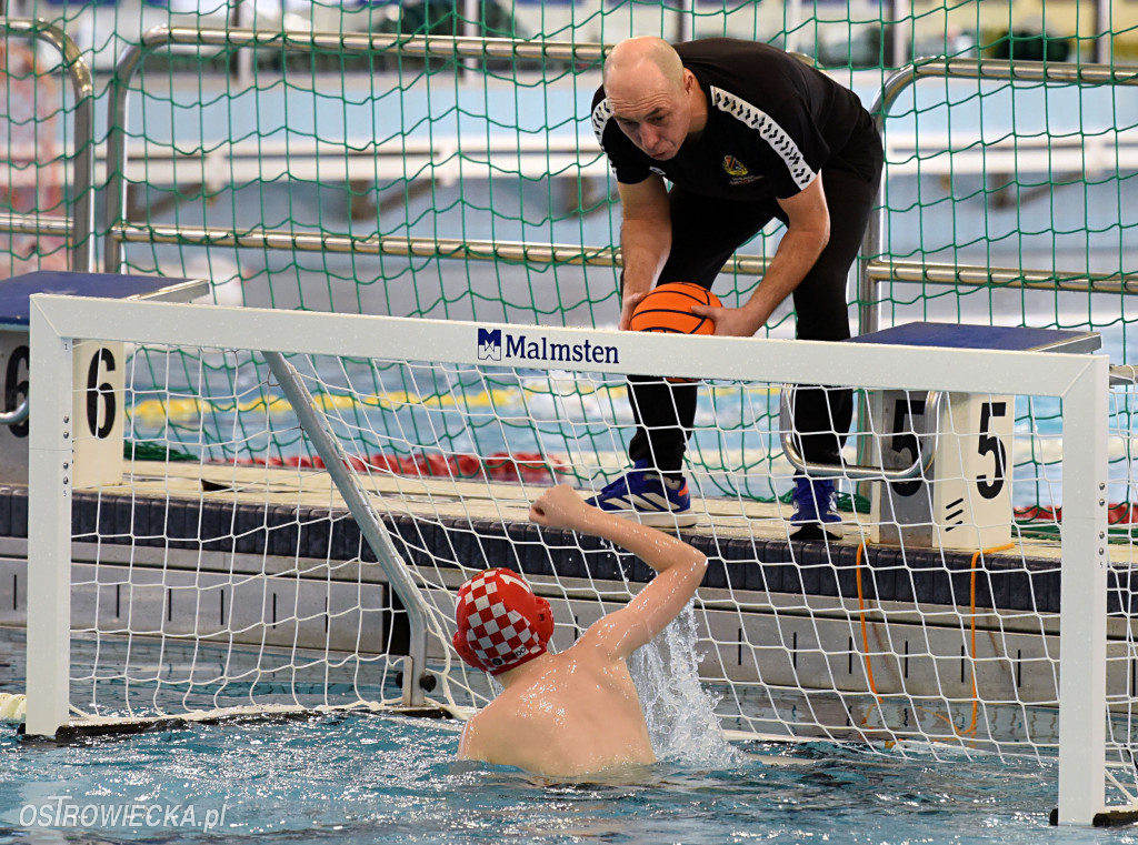 Trwają mistrzostwa młodzików w piłce wodnej