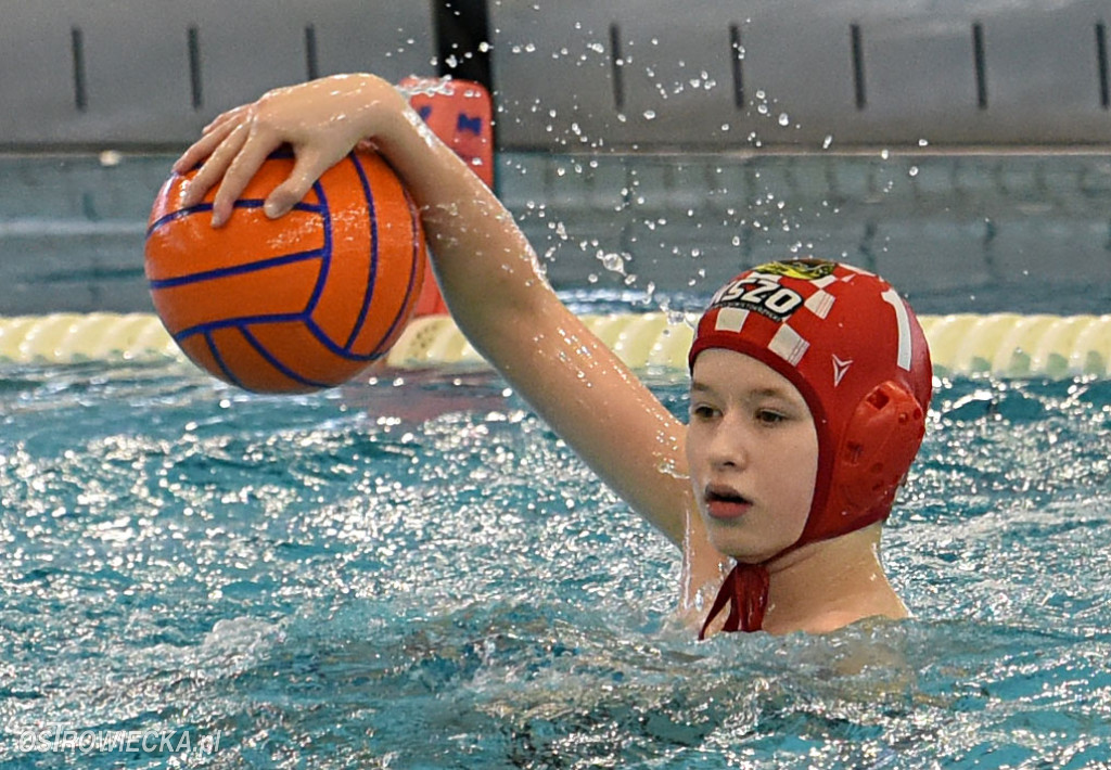 Trwają mistrzostwa młodzików w piłce wodnej