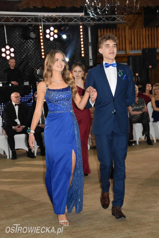 „Staszic” pierwszy na studniówkowym parkiecie