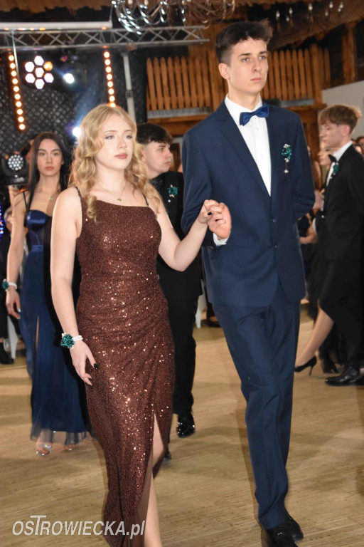 „Staszic” pierwszy na studniówkowym parkiecie