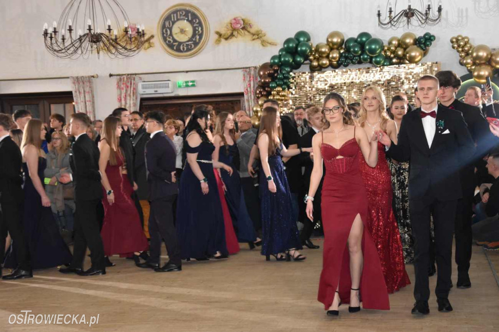 „Staszic” pierwszy na studniówkowym parkiecie