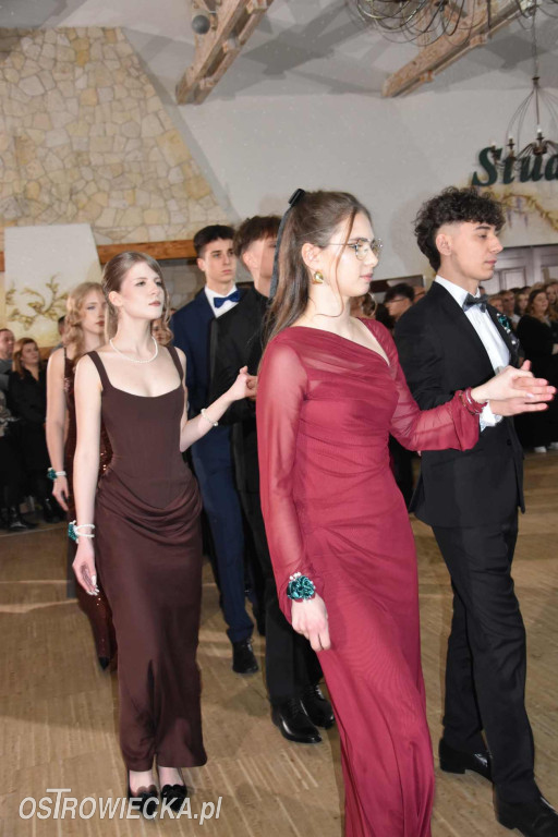 „Staszic” pierwszy na studniówkowym parkiecie