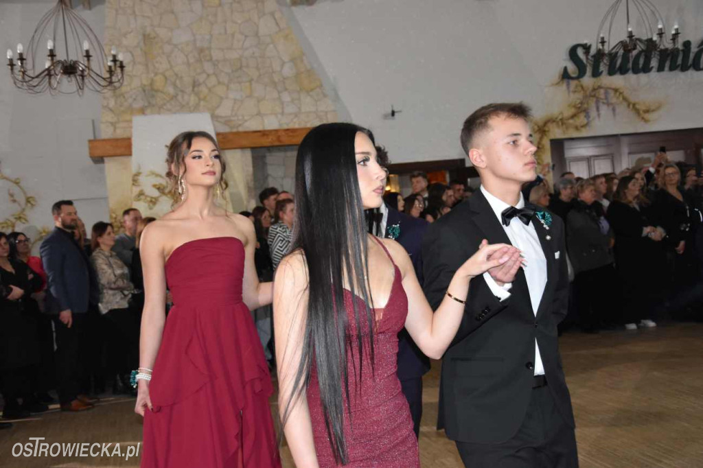 „Staszic” pierwszy na studniówkowym parkiecie