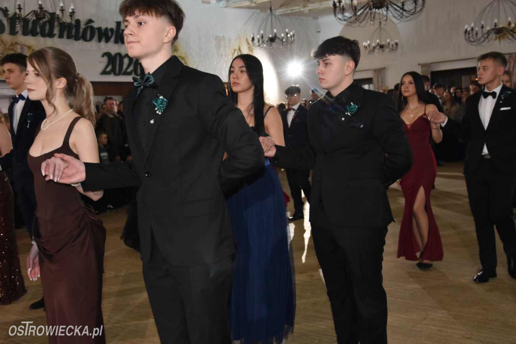 „Staszic” pierwszy na studniówkowym parkiecie