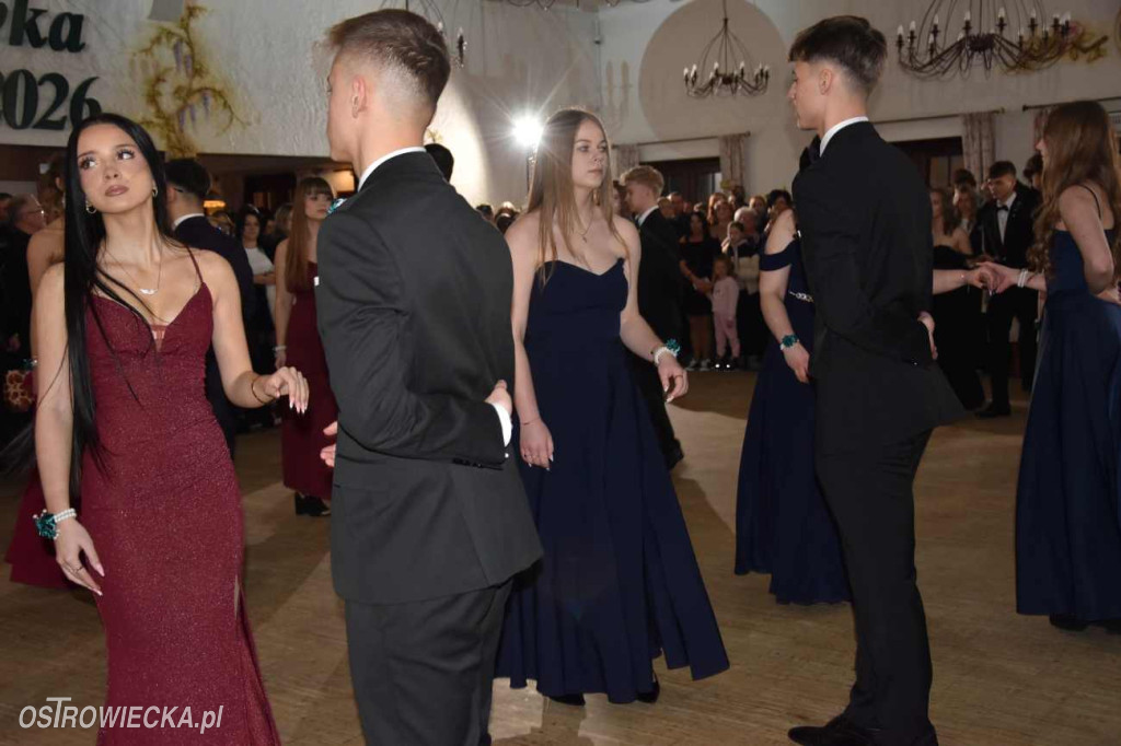 „Staszic” pierwszy na studniówkowym parkiecie