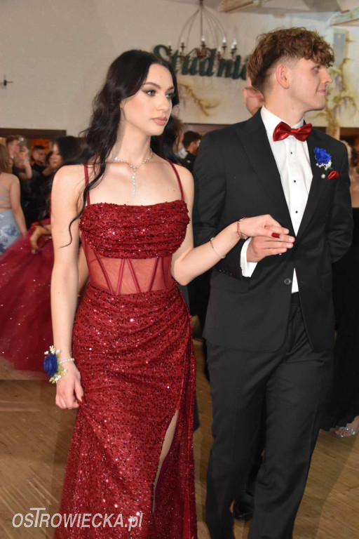 „Staszic” pierwszy na studniówkowym parkiecie