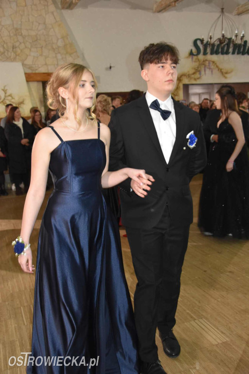 „Staszic” pierwszy na studniówkowym parkiecie