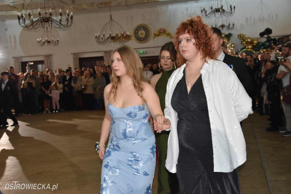 „Staszic” pierwszy na studniówkowym parkiecie