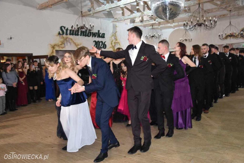 „Staszic” pierwszy na studniówkowym parkiecie